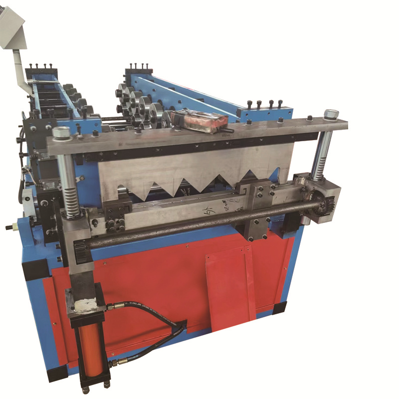Màquina de formació de rotlles de panells de sostre de costura permanent Bemo (1)